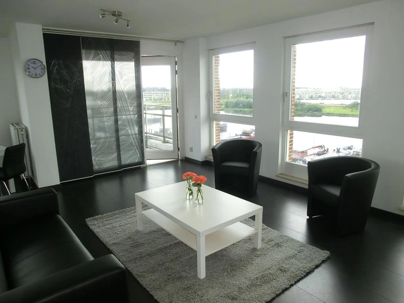 House Image 2