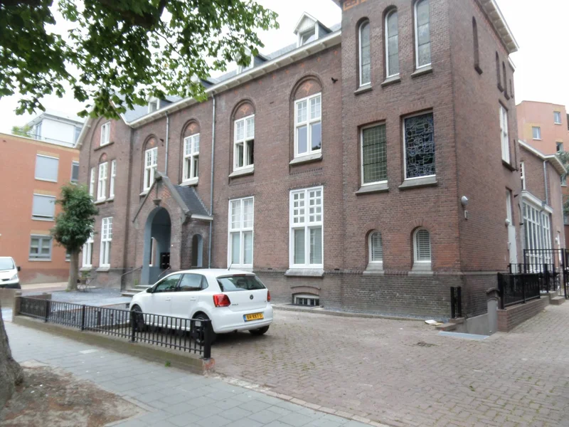 recent house