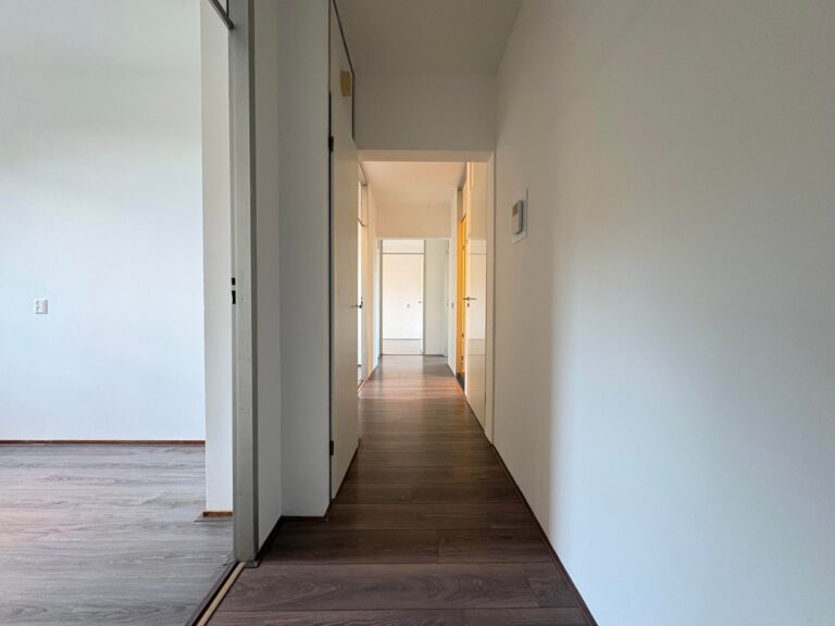 House Image 5