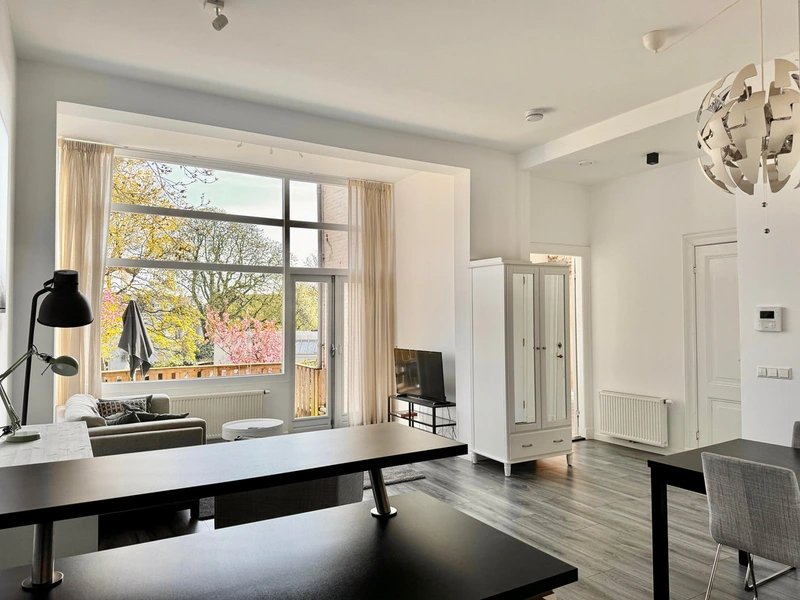House Image 3