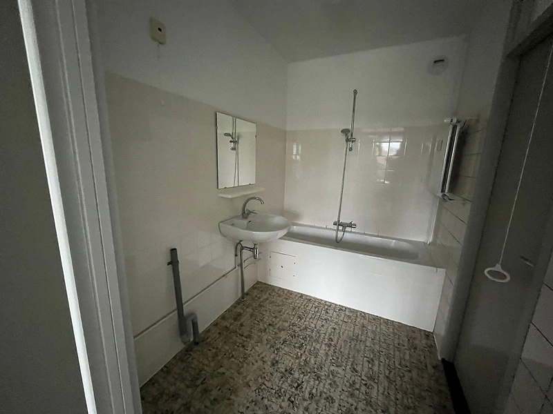 House Image 5