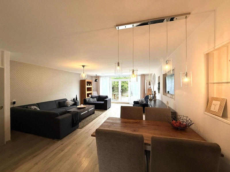 House Image 2