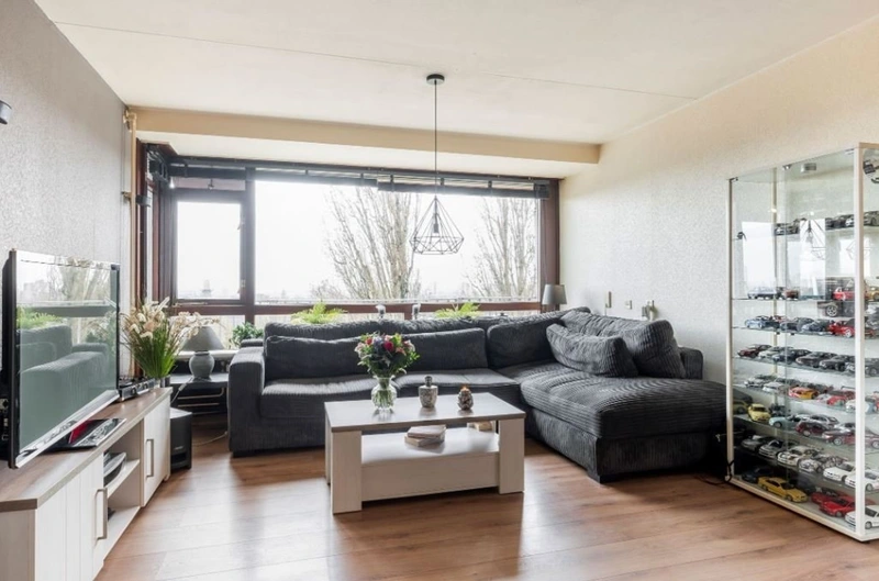House Image 3