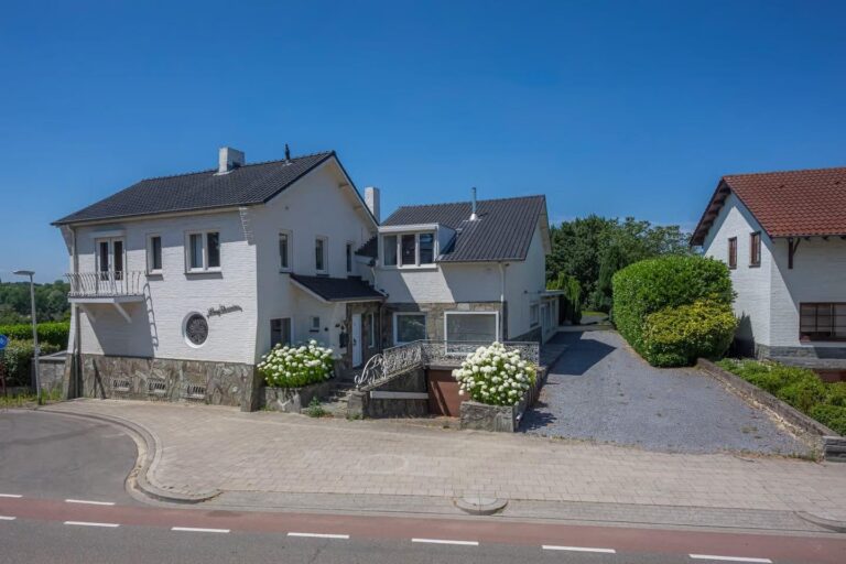recent house