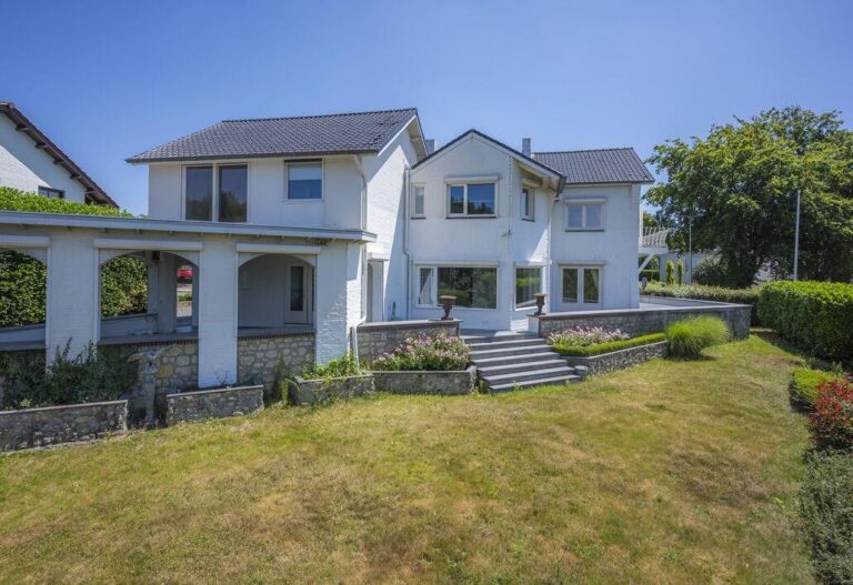 House Image 3