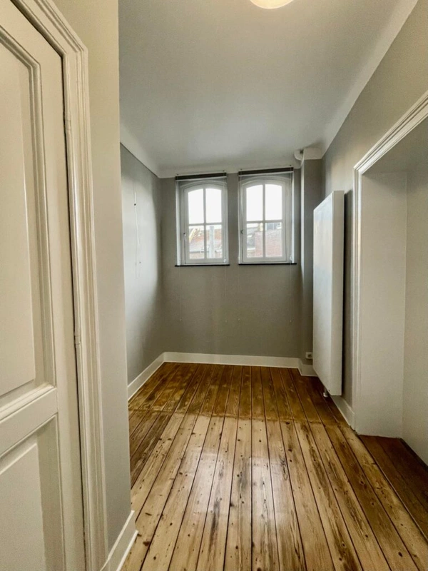 House Image 5