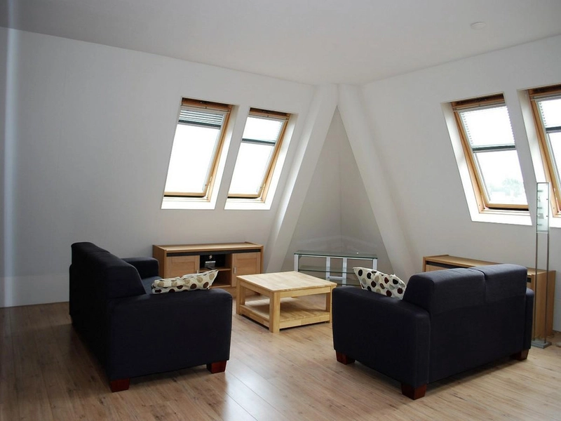 House Image 5