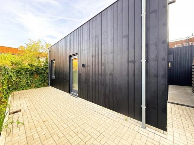 House Image 4