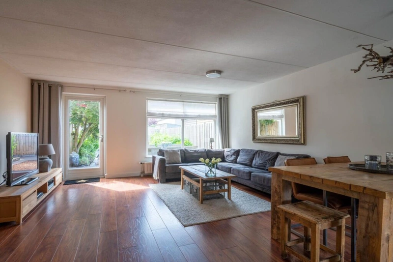 House Image 4