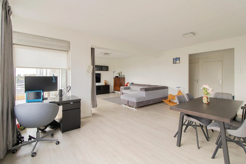 House Image 5