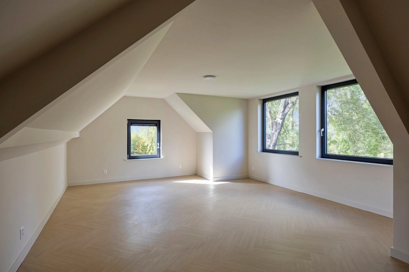 House Image 5