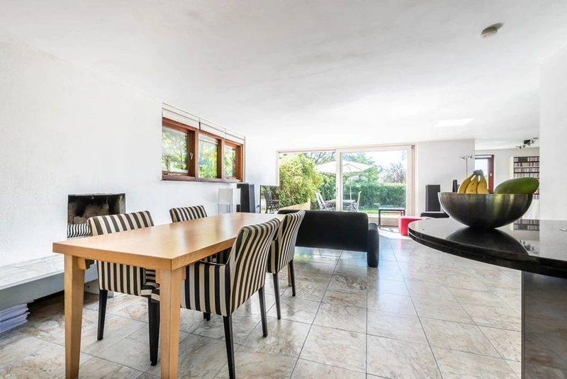 House Image 3