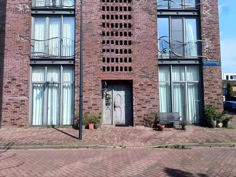 House Image 4