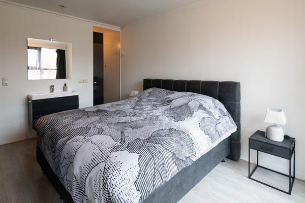 House Image 3