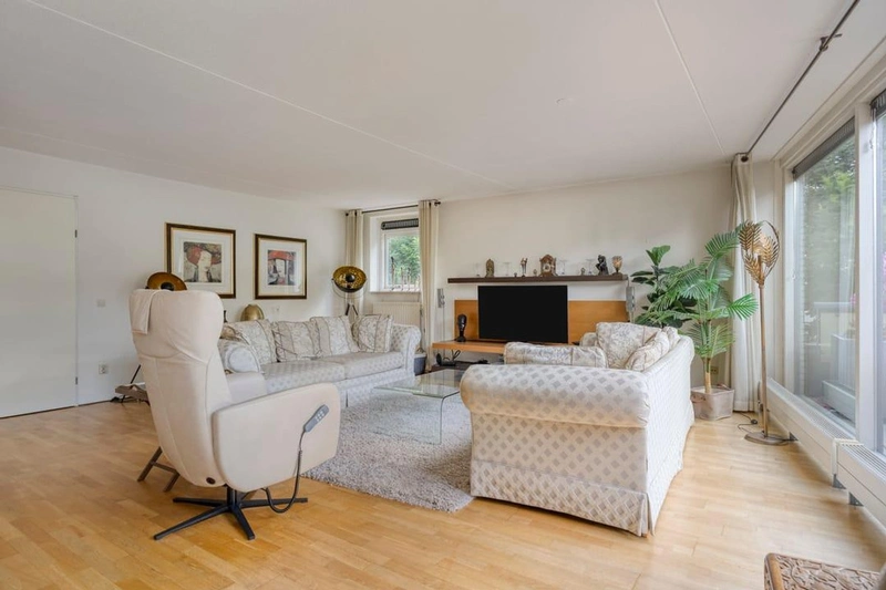 House Image 4