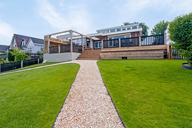 House Image 5