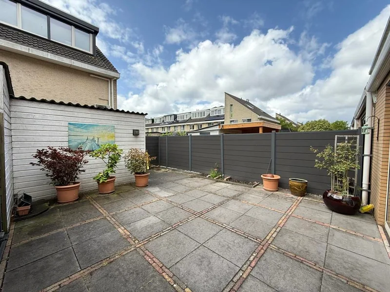 House Image 4