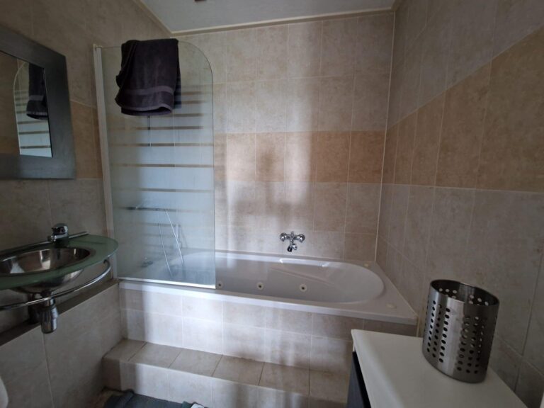 House Image 5