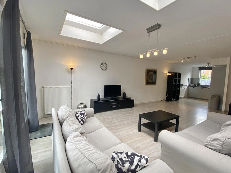 House Image 4