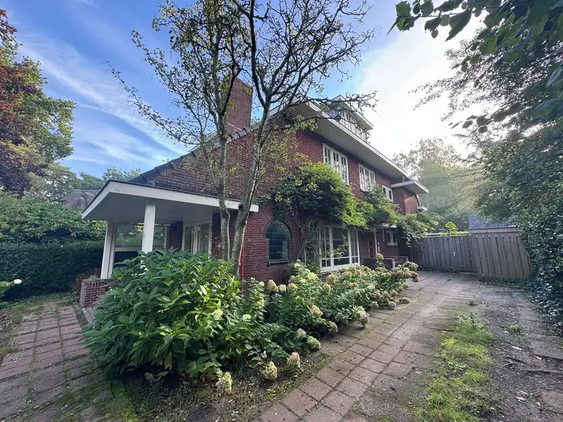 House Exterior