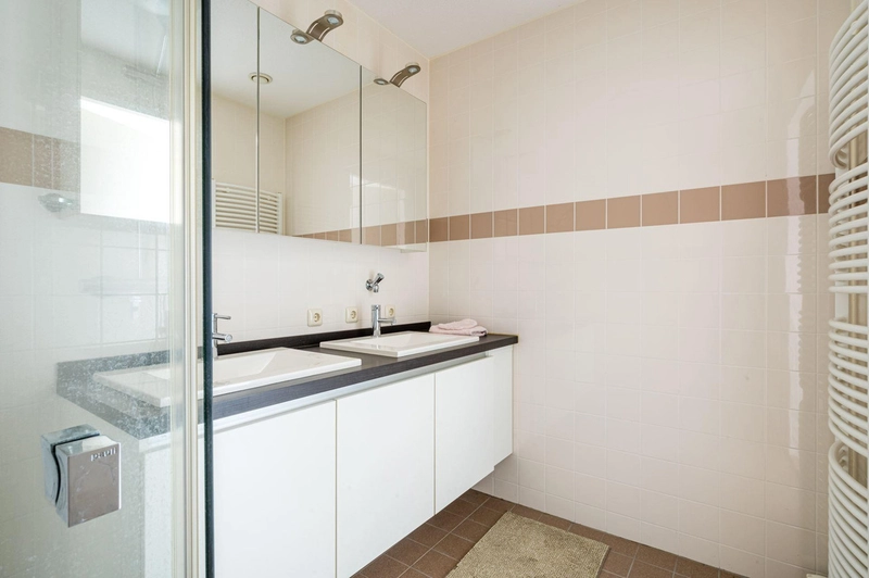House Image 5