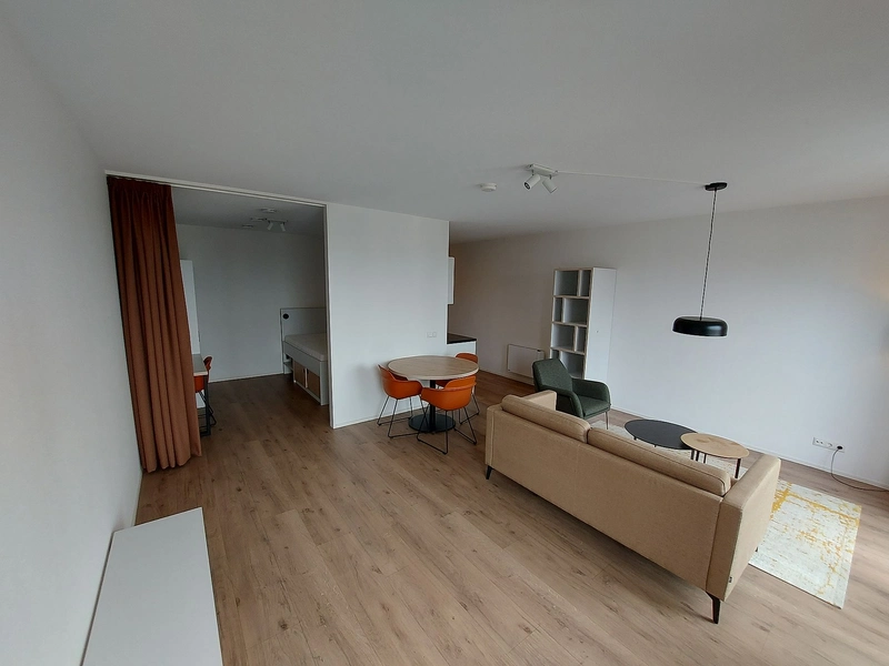 House Image 4