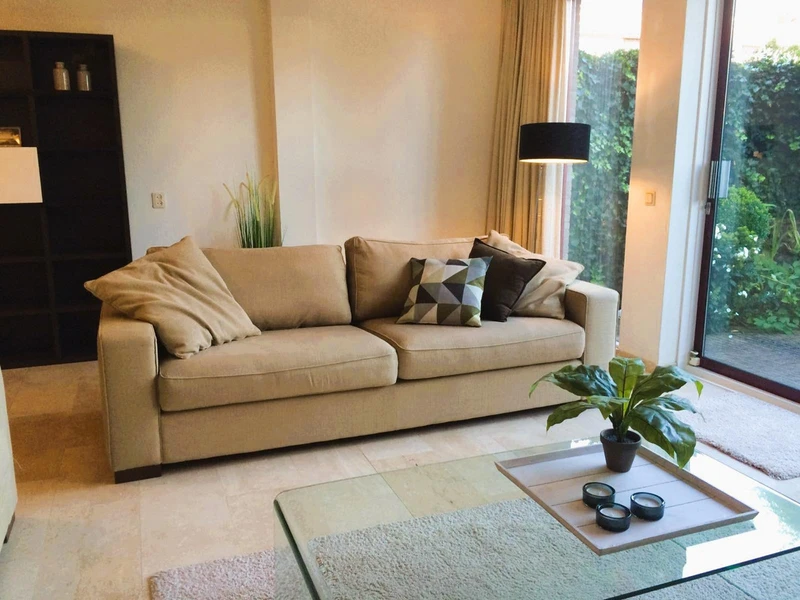 House Image 4