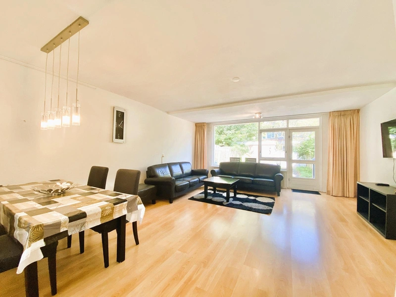 House Image 3