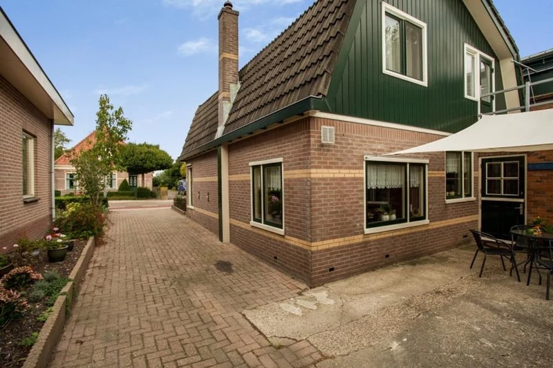 House Image 4